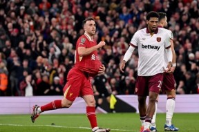 华体会下载-莱比锡轻取那不勒斯，莱万补时绝平欧联杯的简单介绍