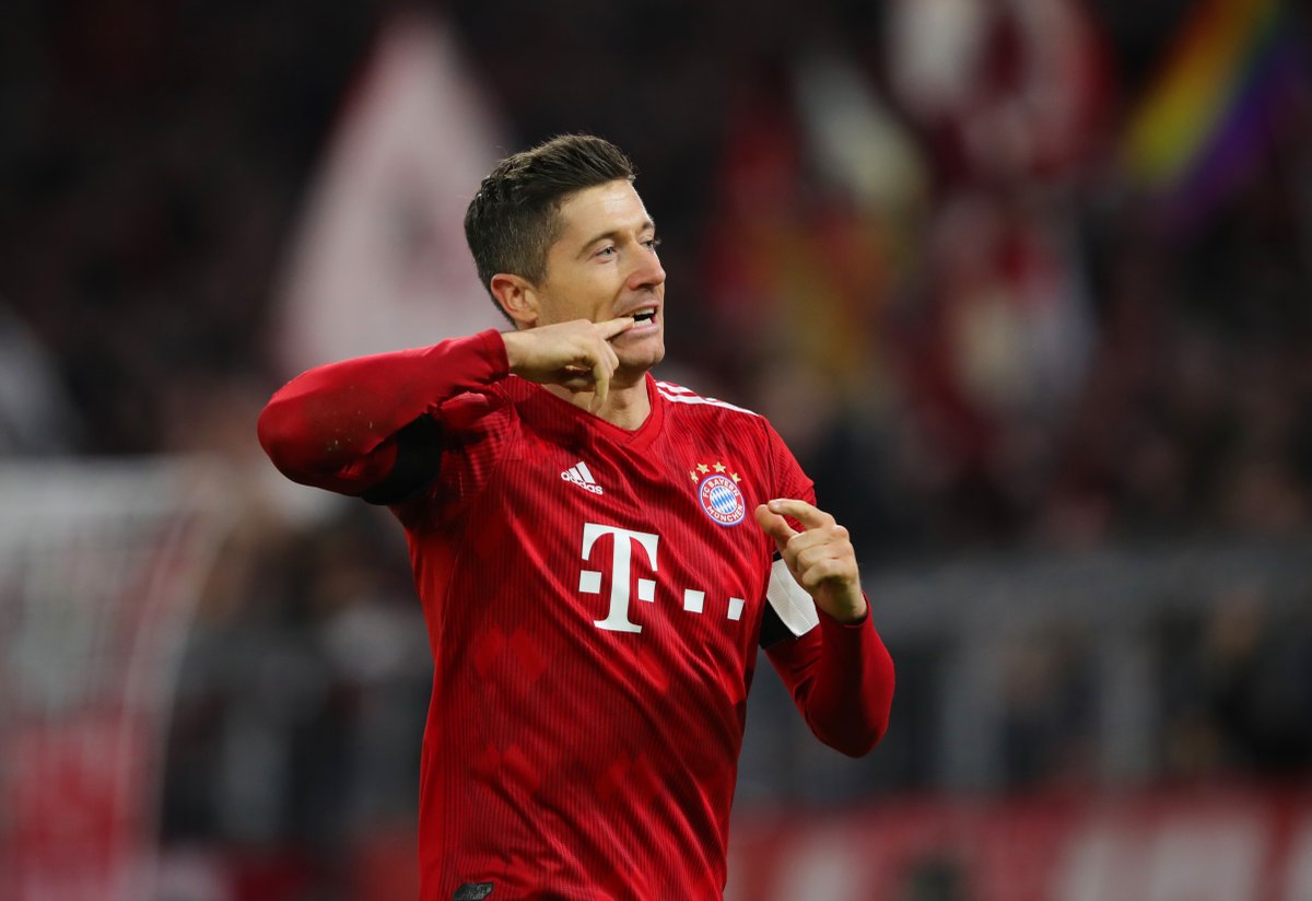 华体会官网-波尔图险胜拜仁，莱万乌龙送礼亚洲杯  第1张